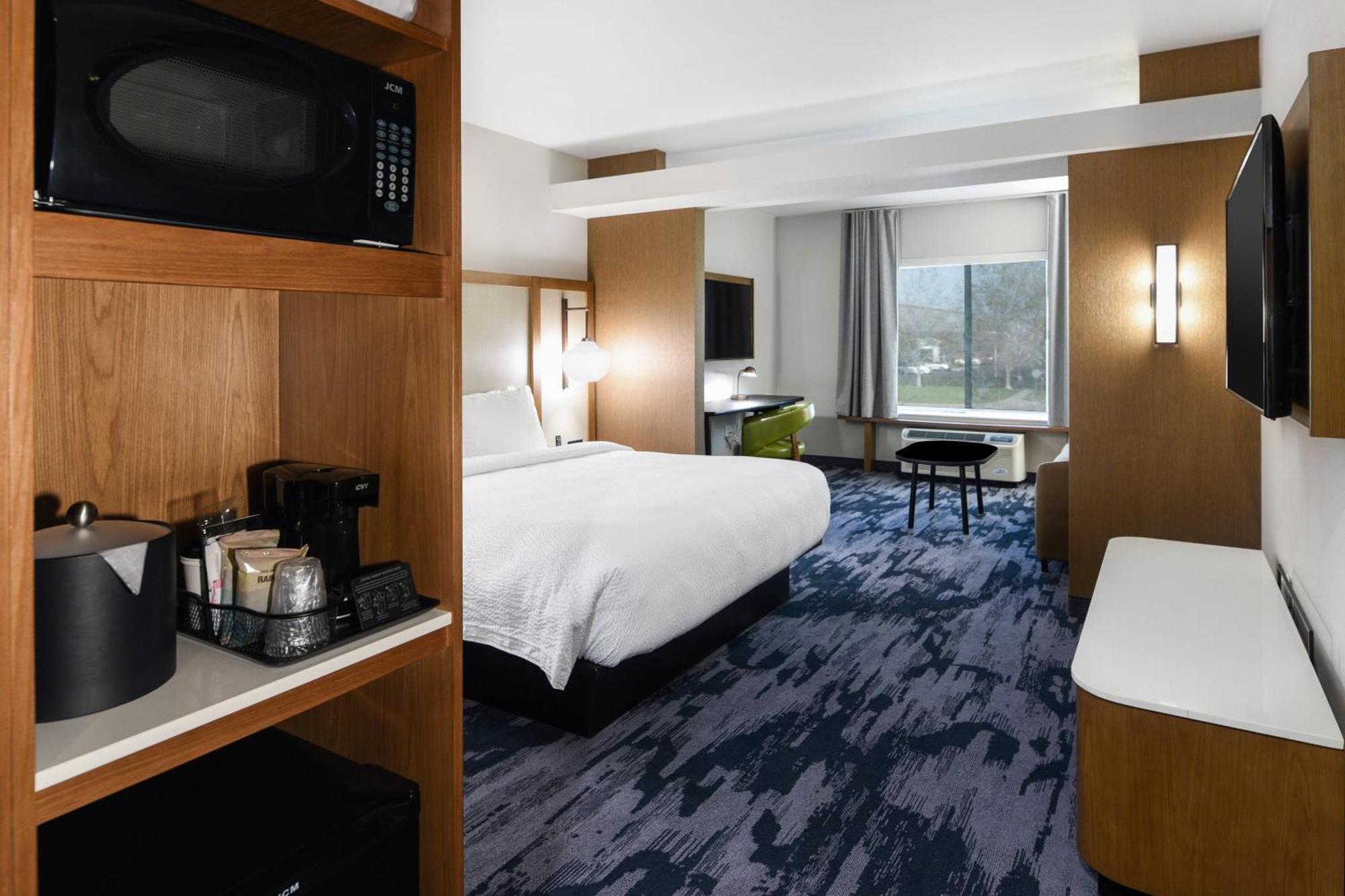 Fairfield Inn & Suites Ontario Rancho Cucamonga Bagian luar foto