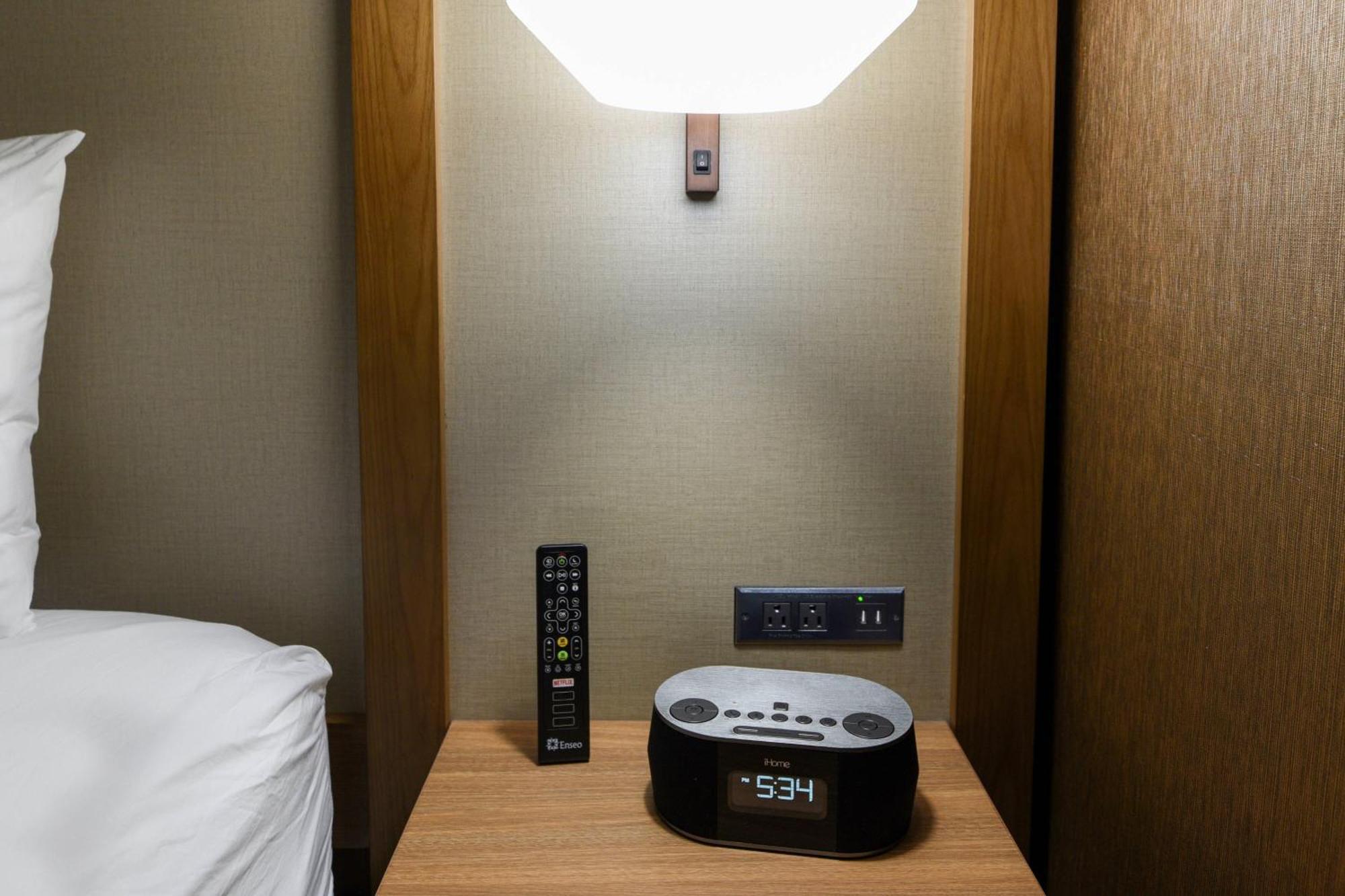 Fairfield Inn & Suites Ontario Rancho Cucamonga Bagian luar foto