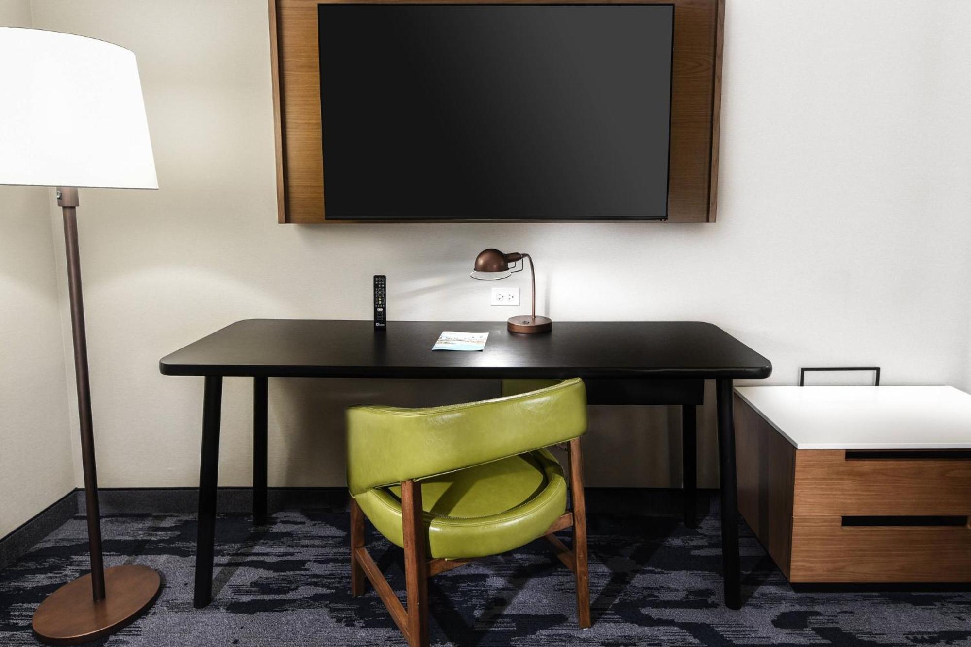 Fairfield Inn & Suites Ontario Rancho Cucamonga Bagian luar foto